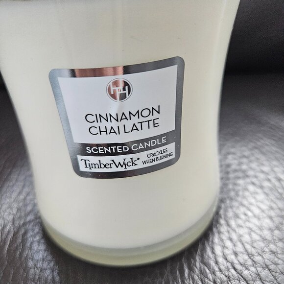 Timber Wick Scented Candle With Wood Lid 10 oz New - Picture 2 of 6